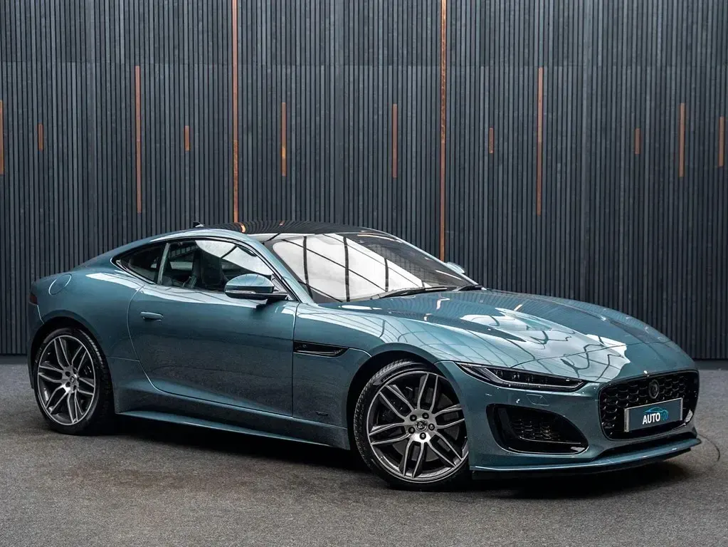 Usado Jaguar F-Type S 450 HP (330 kW) 2023 Verde Coupé