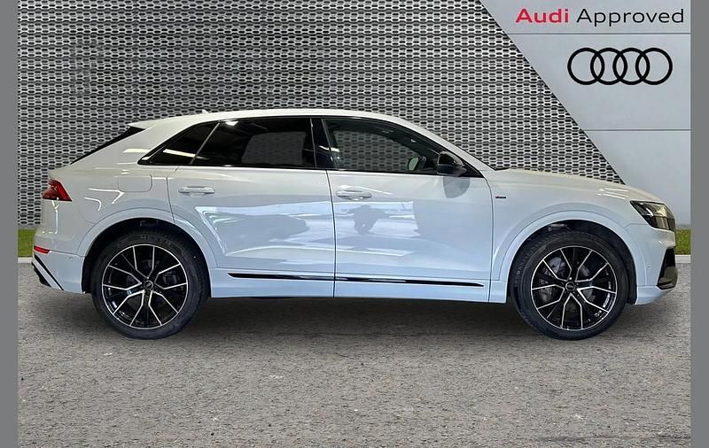 Used Audi Q8 Black Edition 281 HP (206 kW) 2021 White SUV