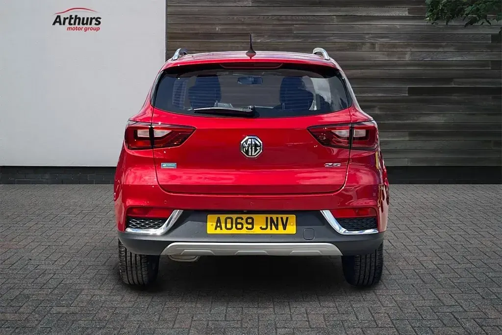 Usado MG MG3 106 HP (77 kW) 2019 Vermelho Citadino