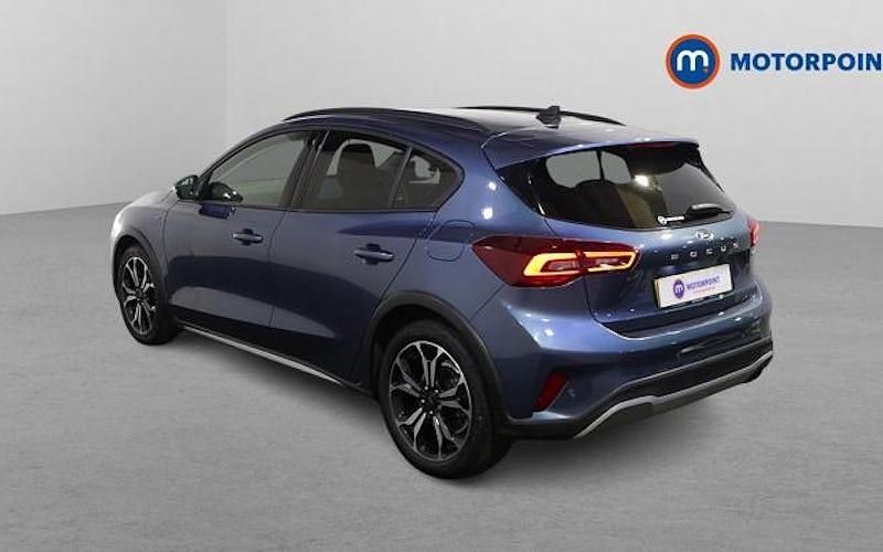Used Ford Focus Active 155 HP (114 kW) 2022 Blue Hatchback