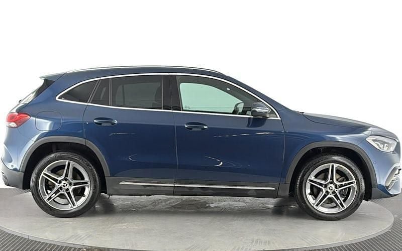 Used Mercedes GLA250 Exclusive 218 HP (160 kW) 2021 Blue SUV