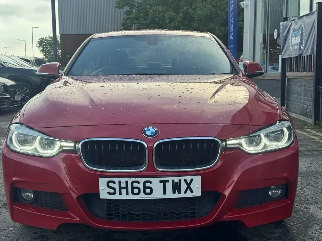 Used BMW 320 M Sport 184 HP (135 kW) 2016 Red Sedan