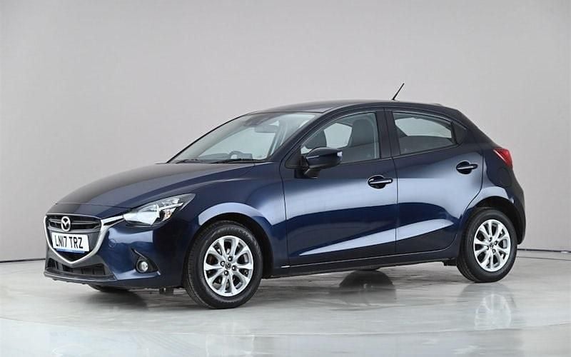 Used Mazda 2 90 HP (66 kW) 2016 Blue Hatchback