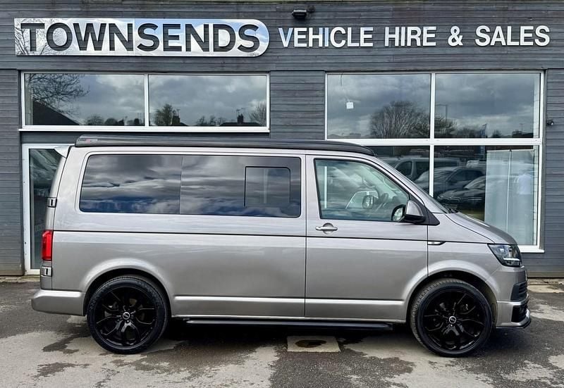 Begagnad VW Transporter Highline 2018 Beige Van