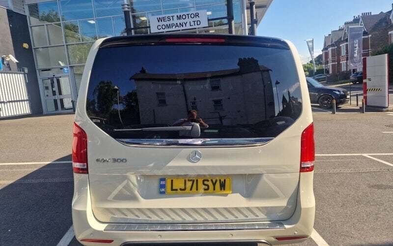 Used Mercedes EQV300 Premium 150 kW (204 HP) 2023 Estate