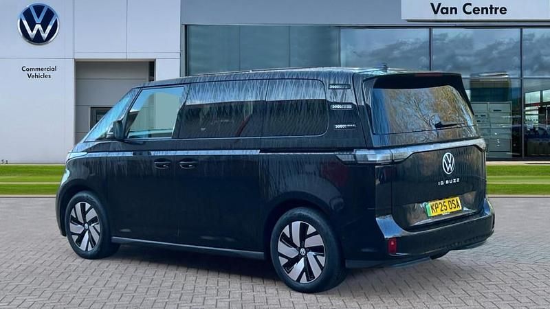 Usado VW ID. Buzz Pro 210 kW (286 CV) 2025 Negro Monovolumen