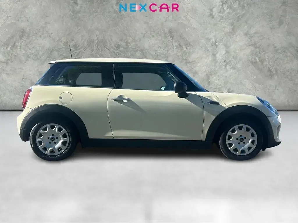 Used Mini ONE Hatch 102 HP (75 kW) 2018 White Hatchback