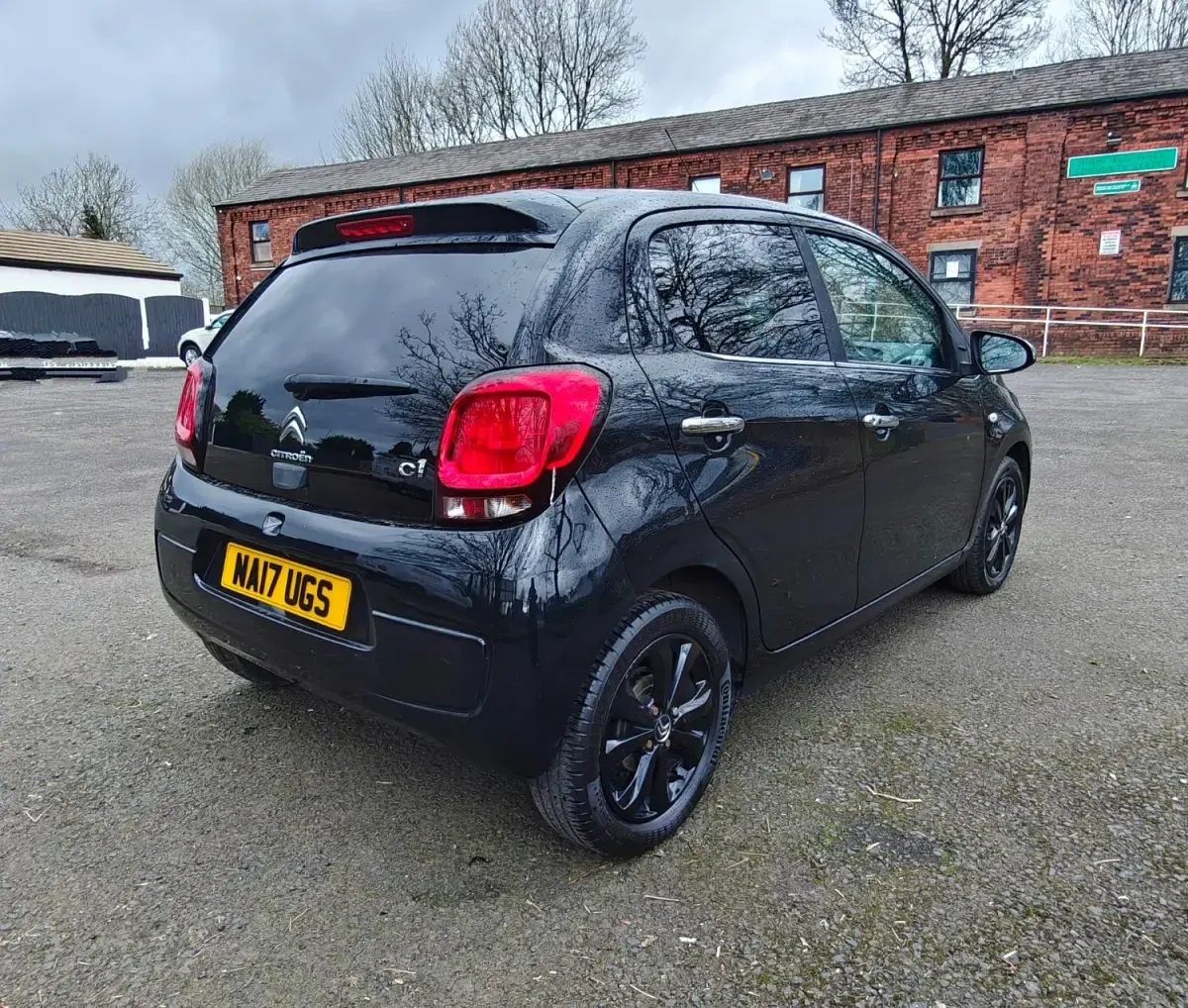 Usado Citroën C1 Flair 2017 Negro Utilitario
