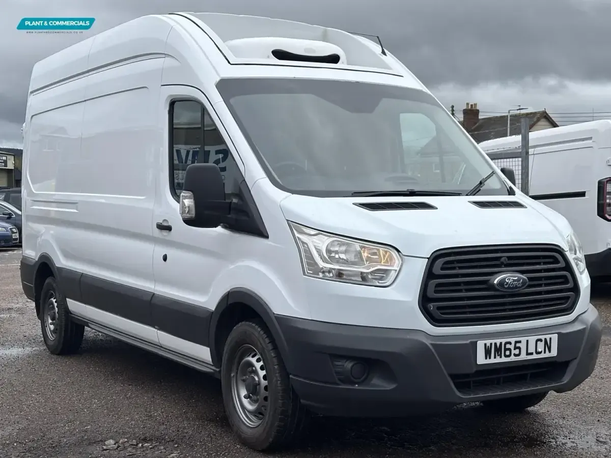 Usado Ford Transit 125 HP (91 kW) 2015 Branco Van