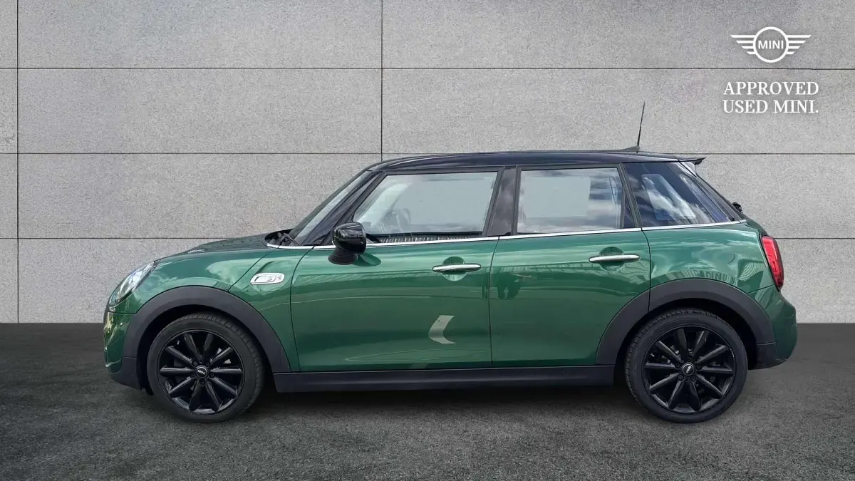 Used Mini Cooper S Classic 189 HP (139 kW) 2020 Green Hatchback