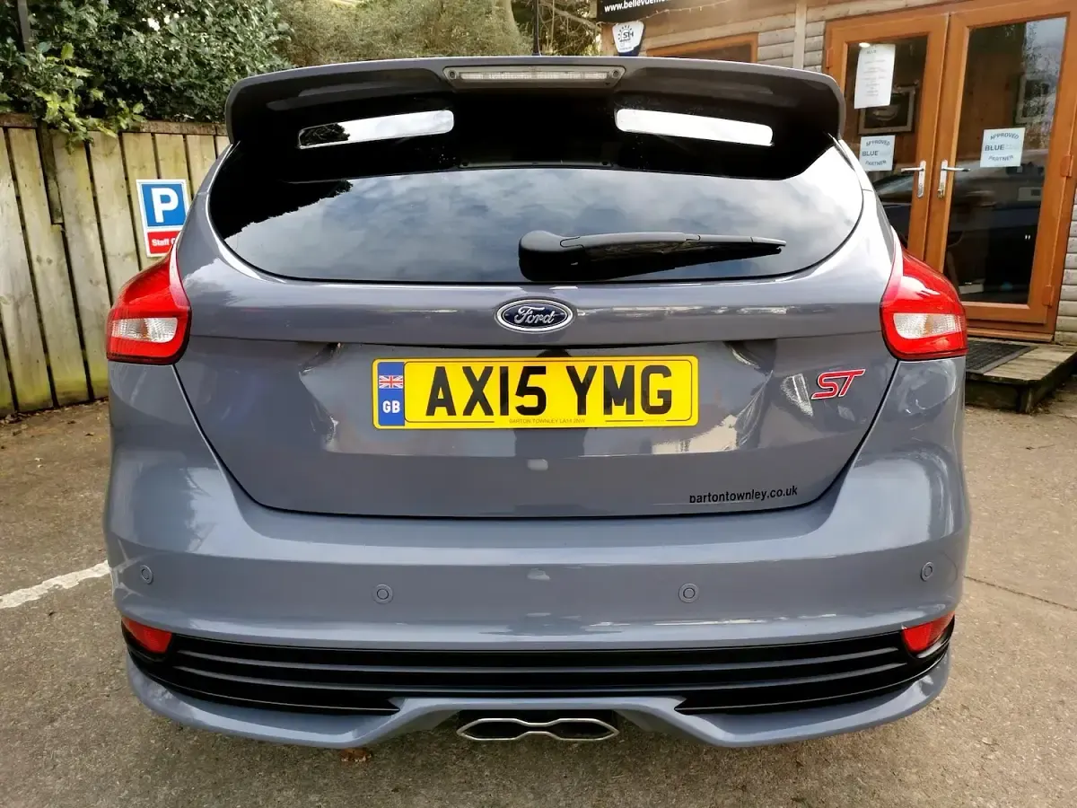 Used Ford Focus ST 185 HP (136 kW) 2015 Grey Hatchback