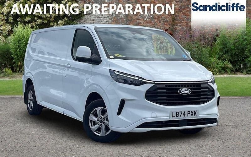 Used 2026 Ford Transit Custom Limited Van | £27,000 (Good price) - Image 1/4