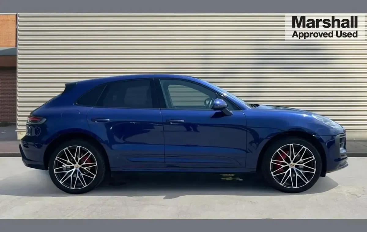 Used Porsche Macan S 374 HP (275 kW) 2023 Blue SUV