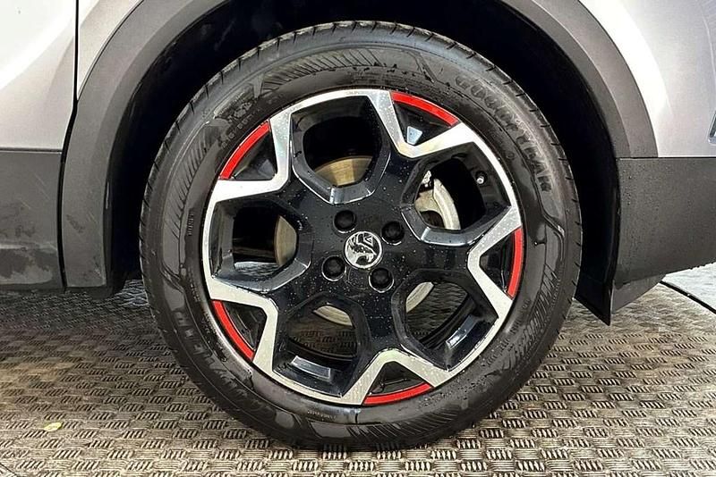 Second-hand Vauxhall Mokka 130 CP (95 kW) 2024 Gri SUV