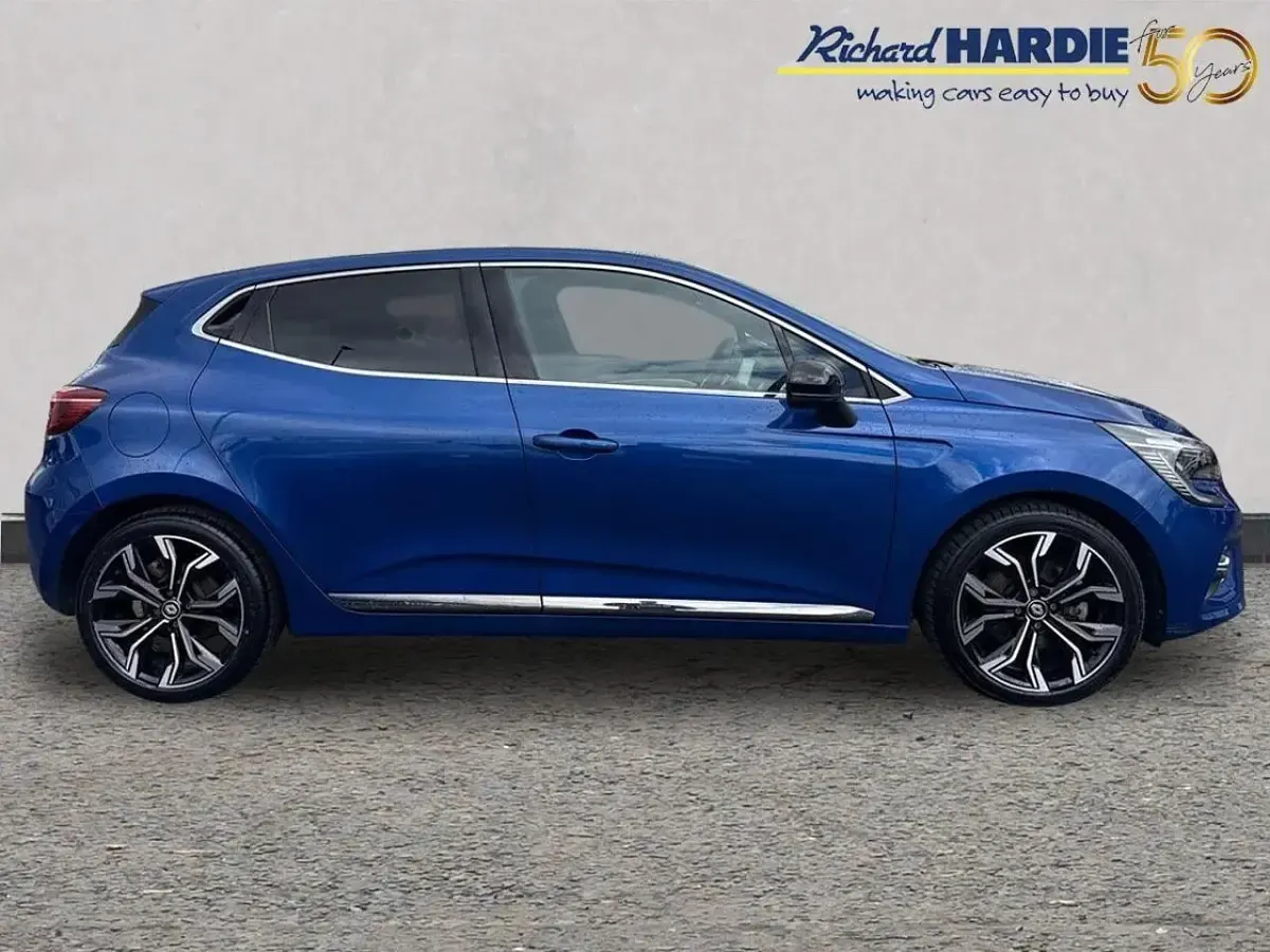 Used Renault Clio V Techno 140 HP (102 kW) 2023 Blue