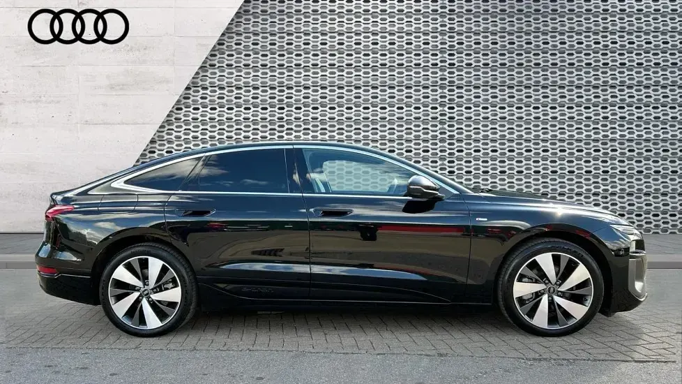 New Audi A6 e-tron S-Line 210 kW (286 HP) 2026 Black Estate