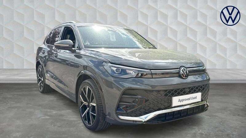 Grey Used 2024 VW Tiguan R-line SUV | £33,400 (Fair price) - Image 1/4