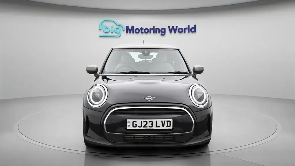 Used Mini Cooper Exclusive 136 HP (100 kW) 2023 Black Hatchback
