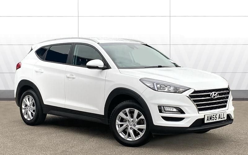 White Used 2020 Hyundai Tucson SE SUV | £14,464 (Good price) - Image 1/4