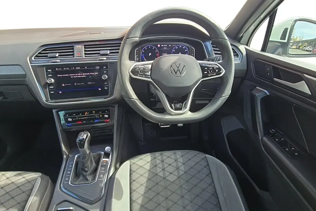 Begagnad VW Tiguan R-line 150 HK (110 kW) 2021 Vit SUV