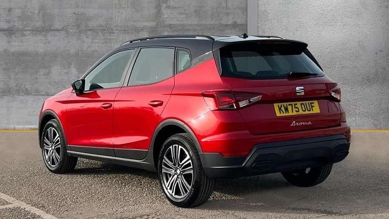 New Seat Arona SE Technology 95 HP (69 kW) 2025 Desire red midnight black SUV