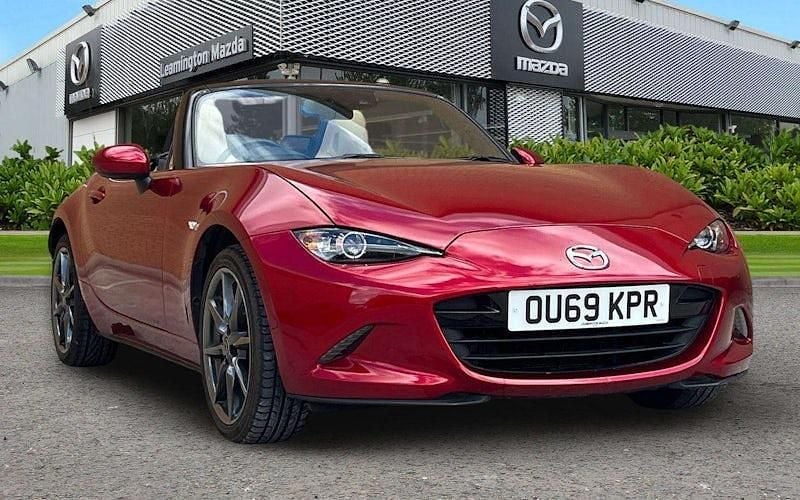 Used Mazda MX5 Inclusive 184 HP (135 kW) 2019 Red Cabriolet