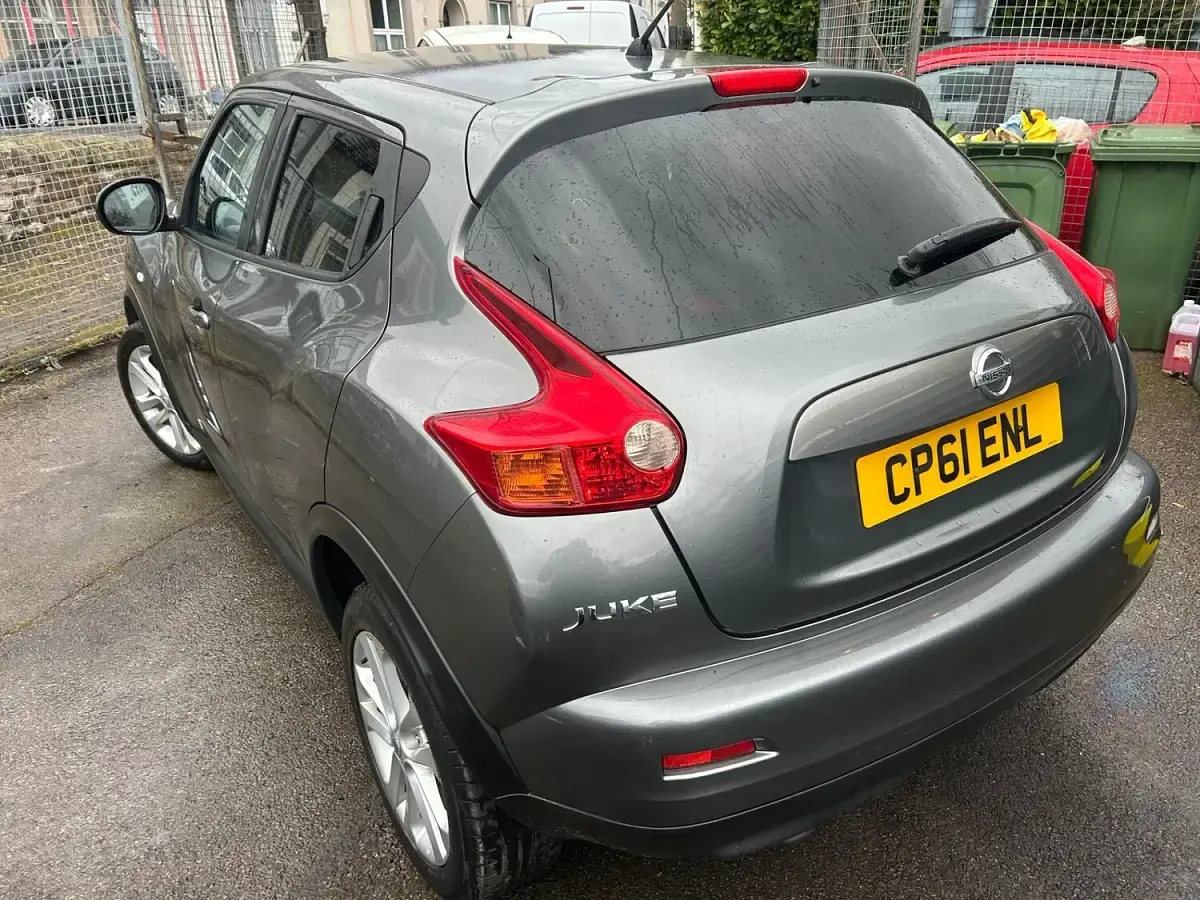 Used Nissan Juke Tekna 2011 Grey SUV