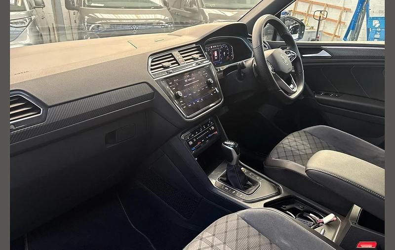 Used VW Tiguan R-line 150 HP (110 kW) 2023 Grey SUV