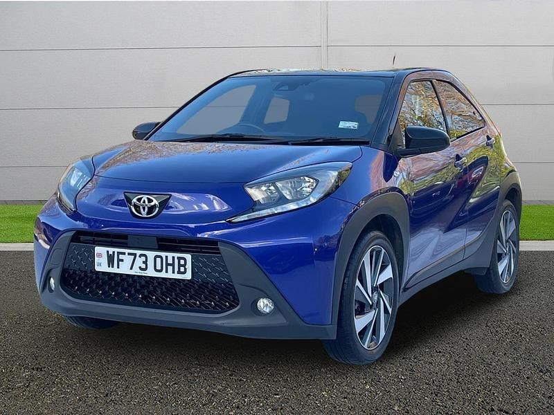 Used Toyota Aygo X 72 HP (52 kW) 2023 Blue SUV