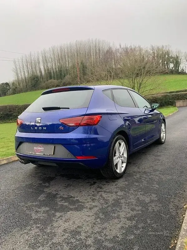 Used Seat Leon FR 190 HP (139 kW) 2019 Blue Hatchback