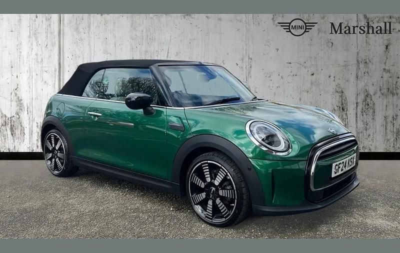 Used Mini Cooper Cabriolet Exclusive 134 HP (98 kW) 2024 Green Cabriolet