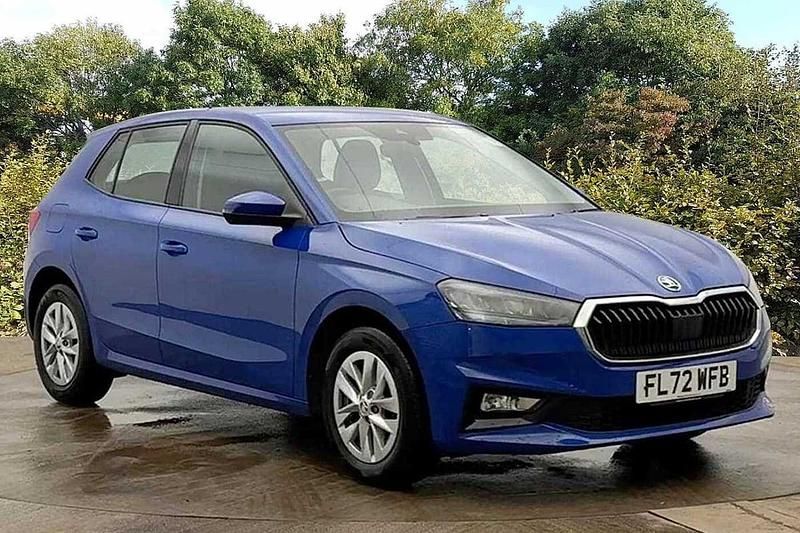 Used Skoda Fabia Comfort 59 HP (43 kW) 2022 Energy blue Hatchback
