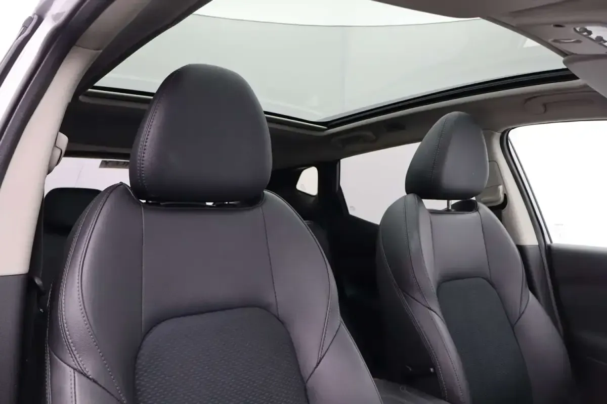 Used Nissan Qashqai Tekna 140 HP (102 kW) 2018 Silver SUV