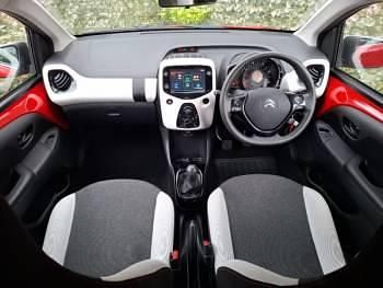 Used Citroën C1 72 HP (52 kW) 2019 Red Hatchback