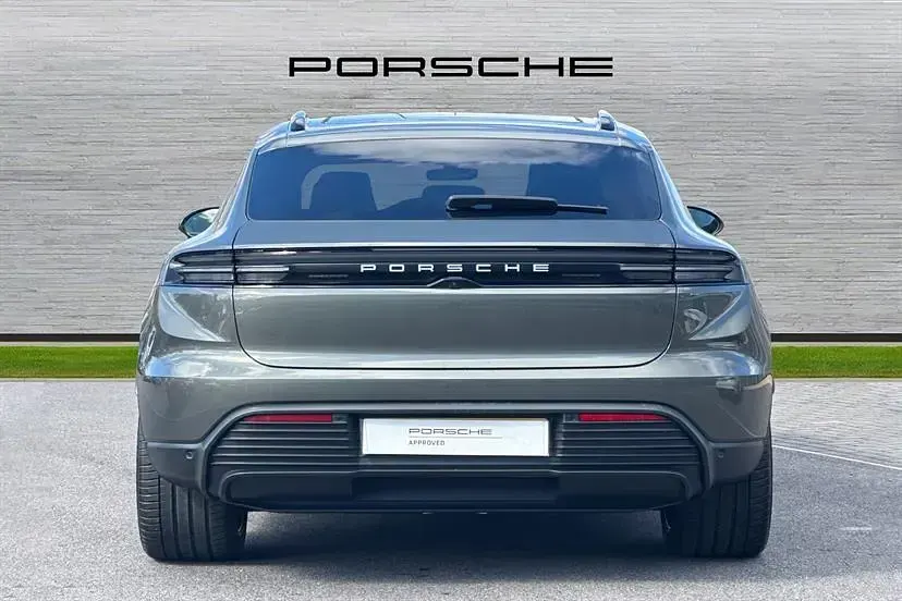 Used Porsche Macan 264 kW (360 HP) 2026 Aventurine green SUV