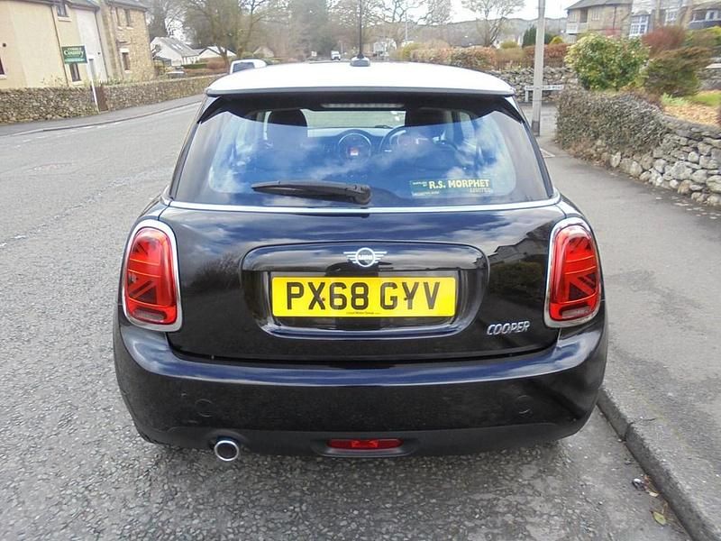 Used Mini Cooper Classic 2018 Black Hatchback