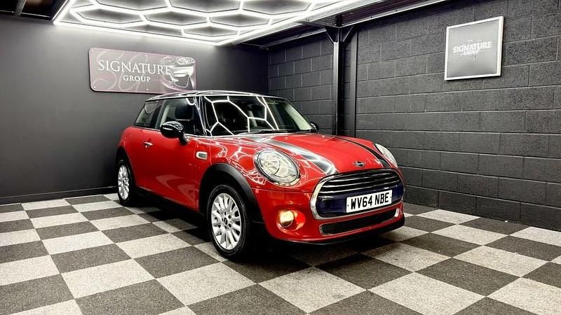 Usado Mini Cooper Hatch 136 CV (100 kW) 2014 Rojo Utilitario