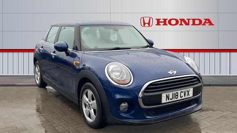 Blue Used 2018 Mini ONE Hatch Hatchback | £10,126 (Fair price) - Image 1/3