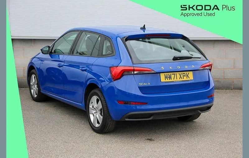 Used Skoda Scala SE 94 HP (69 kW) 2022 Energy blue Hatchback