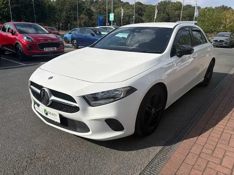 Used Mercedes A180 SE 2018 White Hatchback