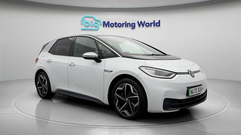 Used 2020 VW ID.3 Pro Performance Hatchback | £14,400 (Fair price) - Image 1/4