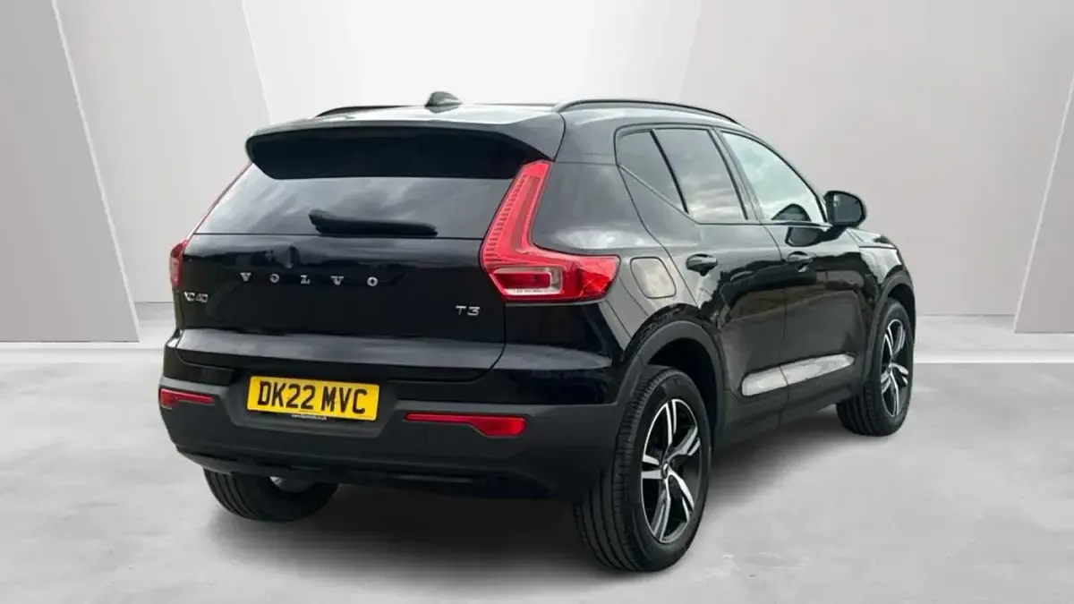 Used Volvo XC40 R-Design 161 HP (118 kW) 2022 SUV