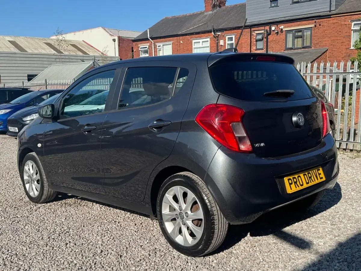 Used Vauxhall Viva 75 HP (55 kW) 2018 Grey Hatchback
