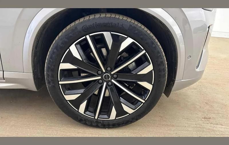 Usado Volvo XC90 Ultra 247 HP (181 kW) 2025 Prateado SUV