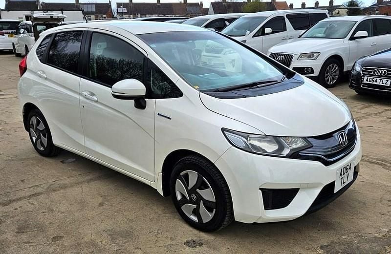 Used Honda Fit Hybrid 2025 White Hatchback