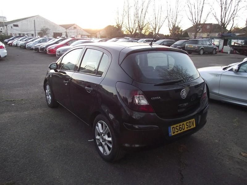 Used Vauxhall Corsa S 85 HP (62 kW) 2011 Black Hatchback