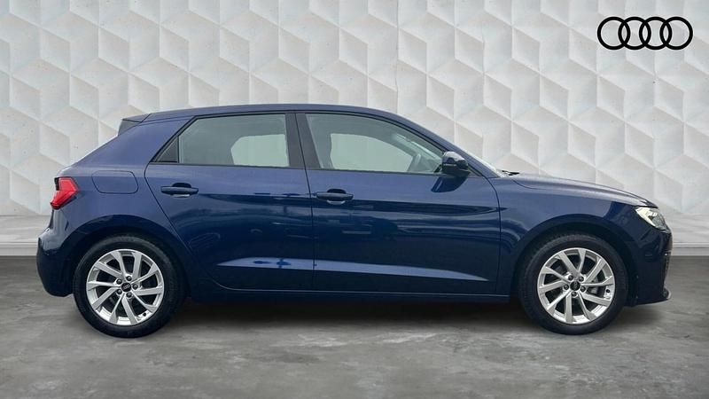 Used Audi A1 Sportback Sport 110 HP (80 kW) 2023 Navarra blue Hatchback
