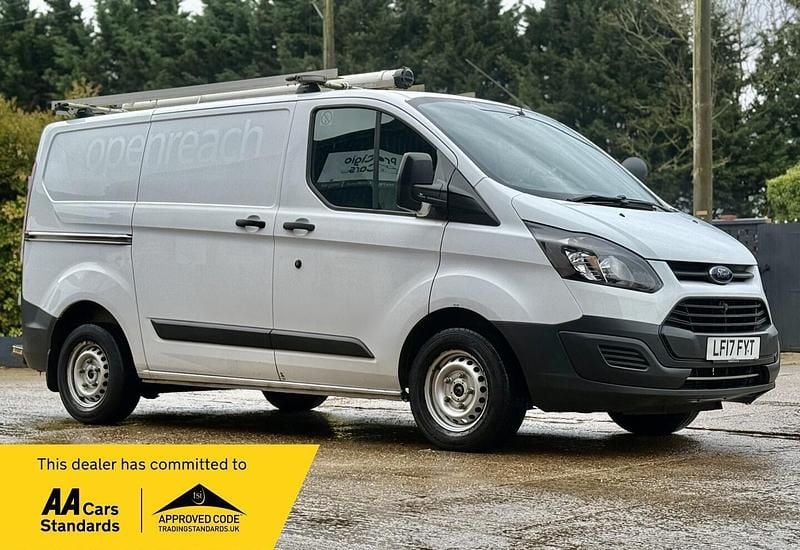 Used Ford Transit Custom 105 HP (77 kW) 2017 White Van