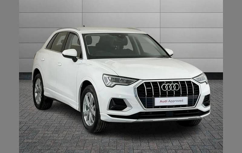 Ibis white, solid Used 2019 Audi Q3 Sport SUV | £17,793 (Fair price) - Image 1/4