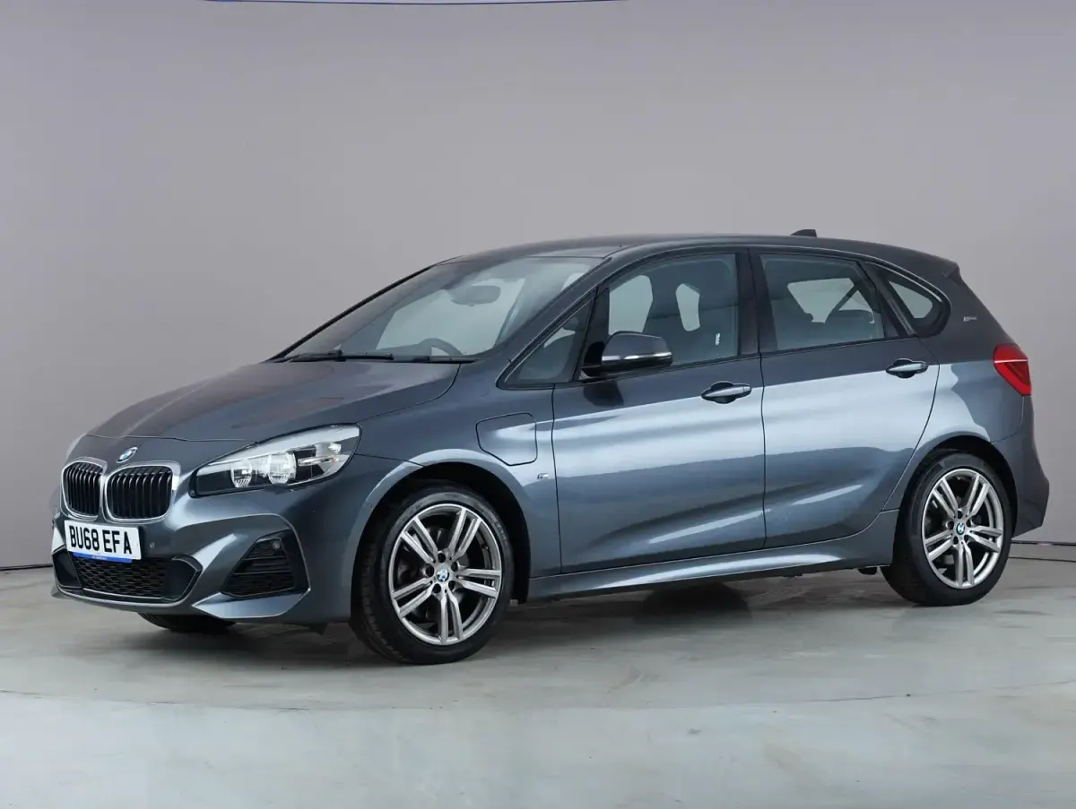 Begagnad BMW 225 Active Tourer M Sport 2018 Grå Minibuss